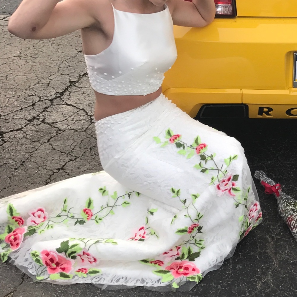 Sherri Hill prom dress - Picture 1 of 4